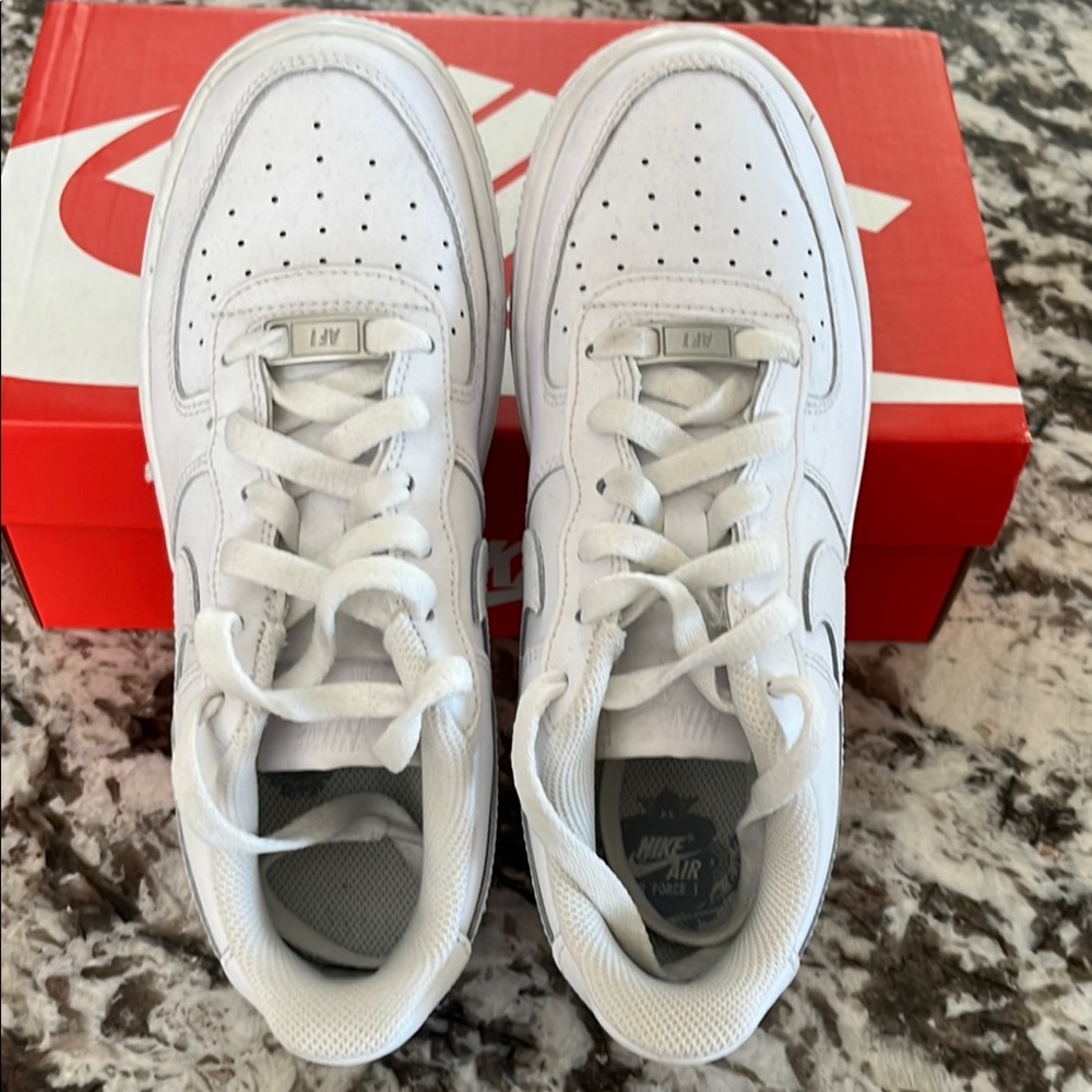 Nike White Leather Sneakers with Perforated Toe Box